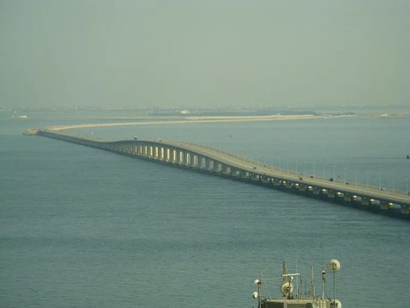 7 مؤسسات · 6 دول