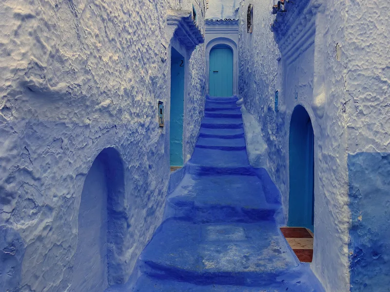 أزقة شفشاون الزرقاء — شمال المغرب